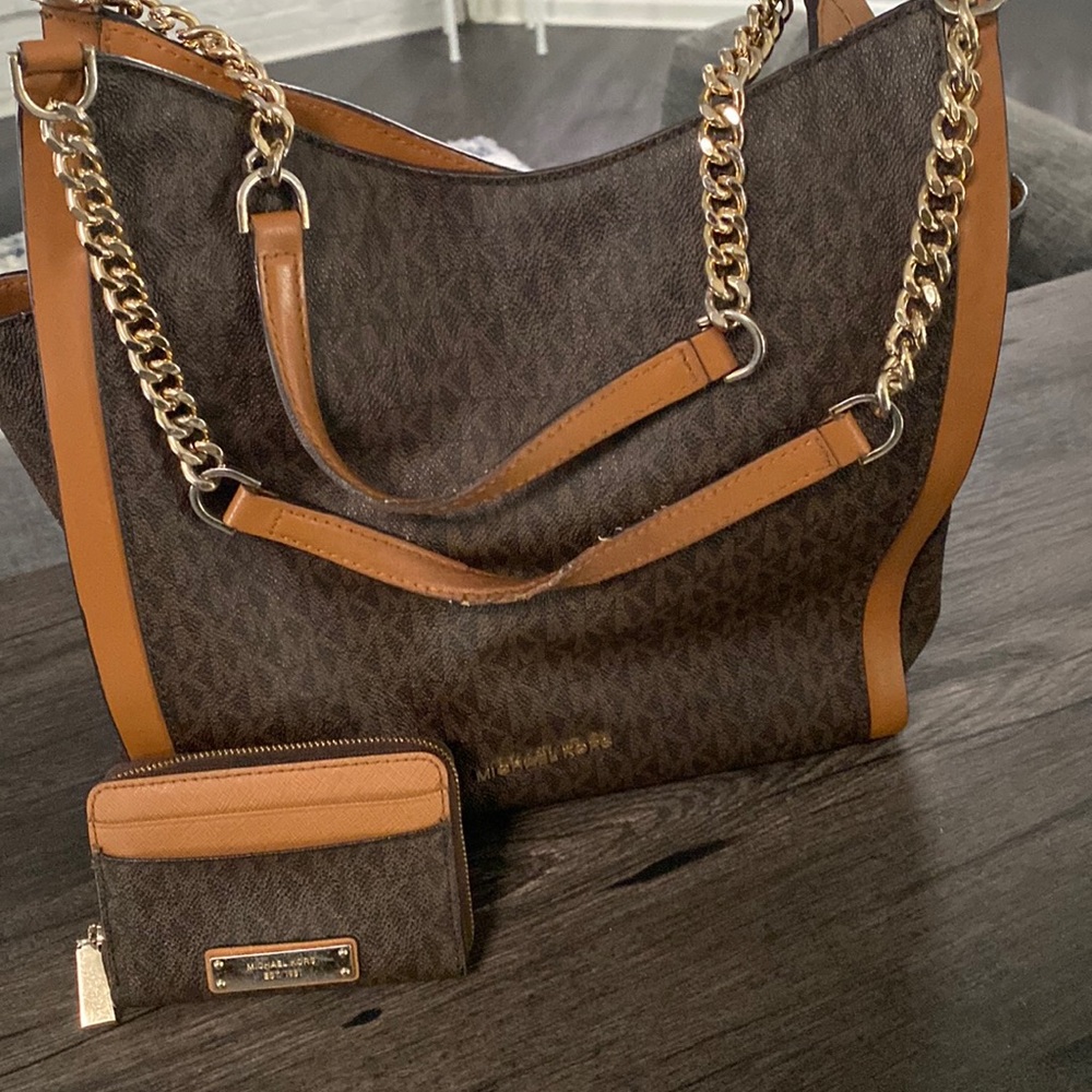 MK Handbag brown and gold with wallet
